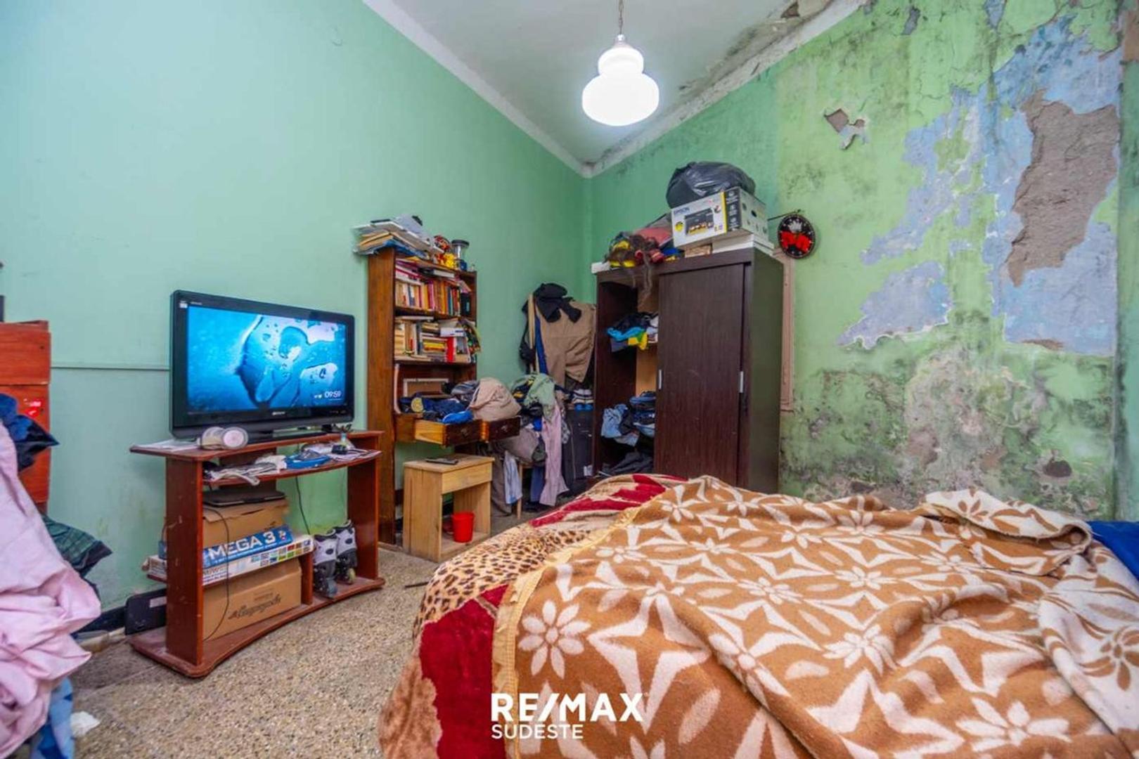 VENTA CASA DOS DORMITORIOS CON GARAGE Y PATIO