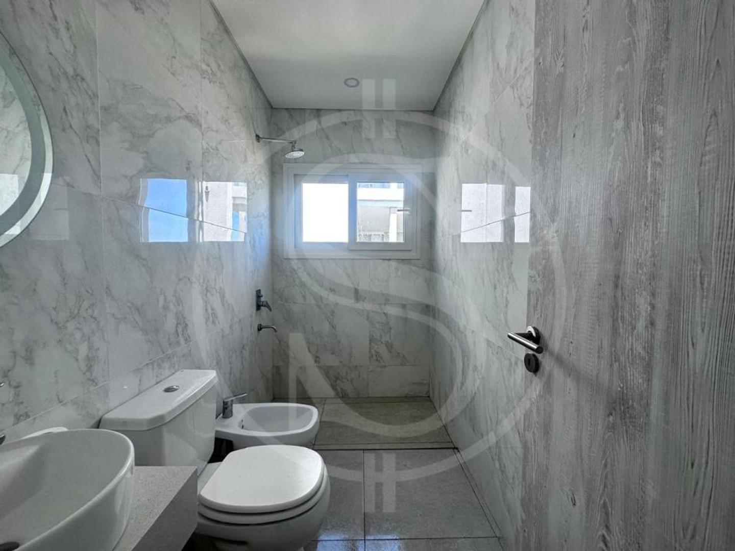 Departamento 3 ambientes con 2 baños