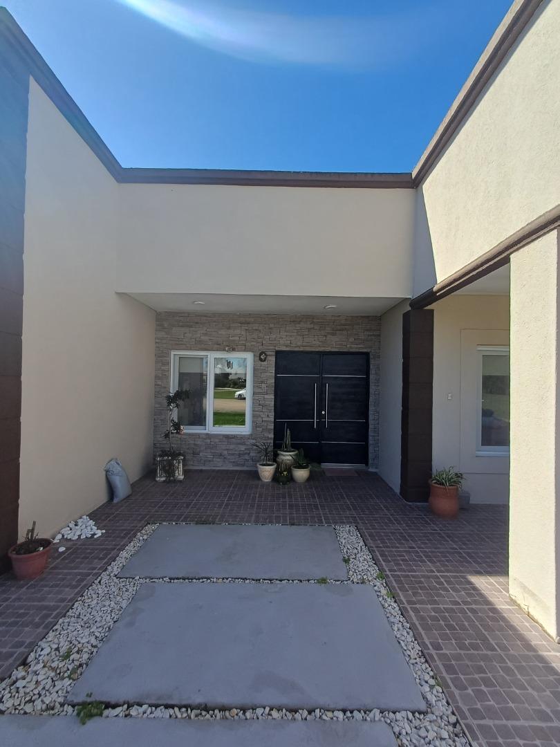 Casa en Venta en Lagos de San Eliseo, USD 230.000