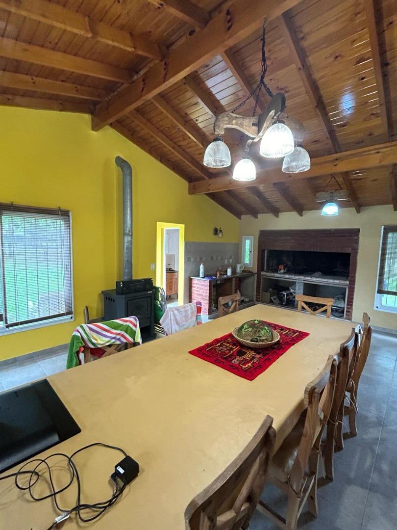 Casa 3 ambientes con 2 baños