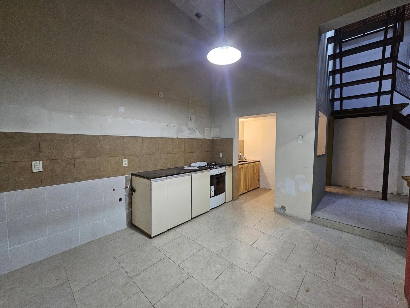 Depto Tipo Casa en Venta al Este
