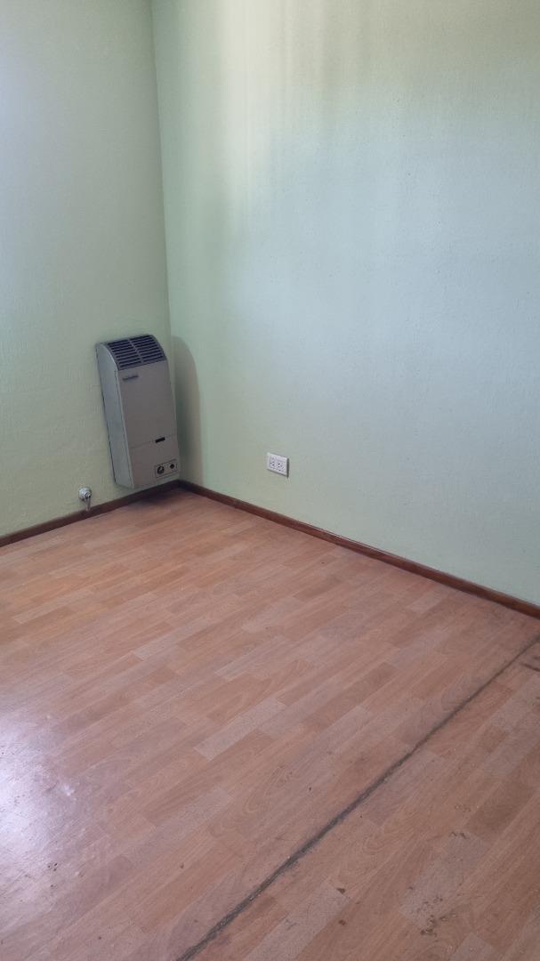 Muy buen duplex 3 ambientes y playroom