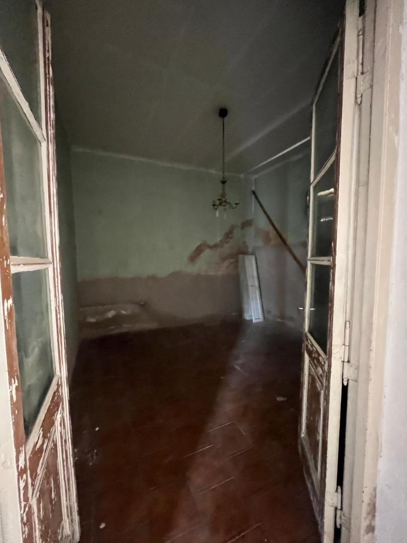 Casa estilo antigua ideal para reciclar