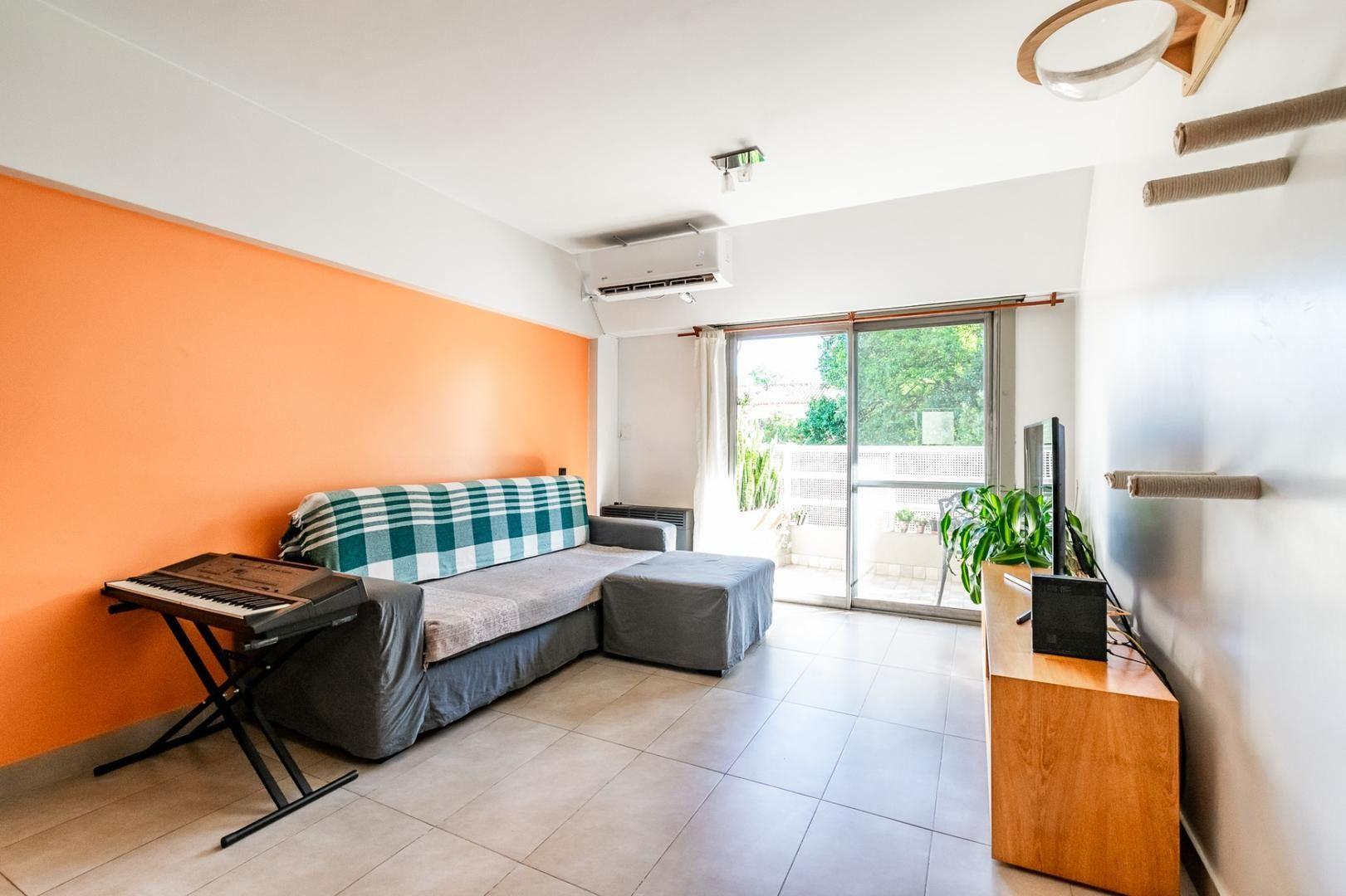 Enrique Marengo 3100, Piso 1