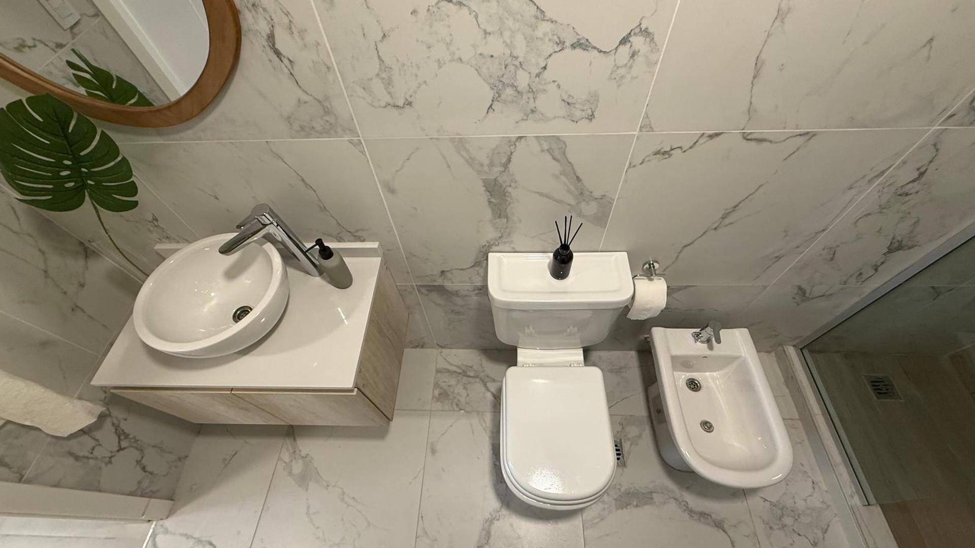 Av. Vélez Sarsfield  al 600