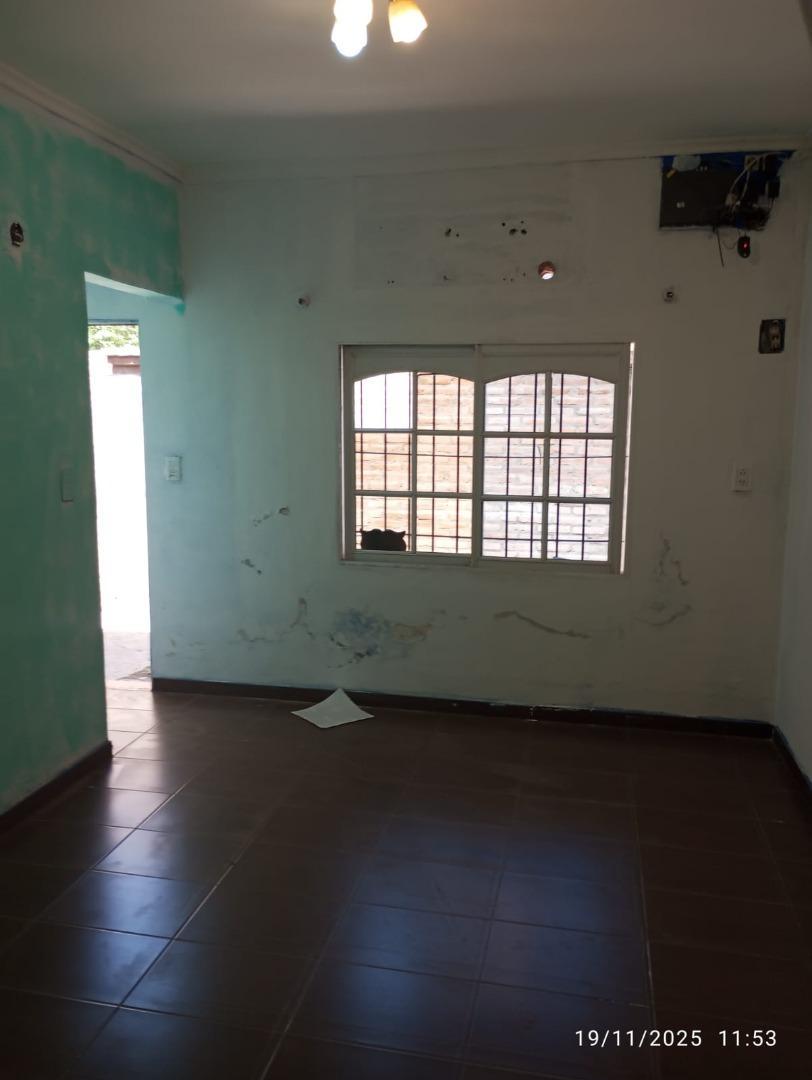 Casa en Alquiler con 1 cochera