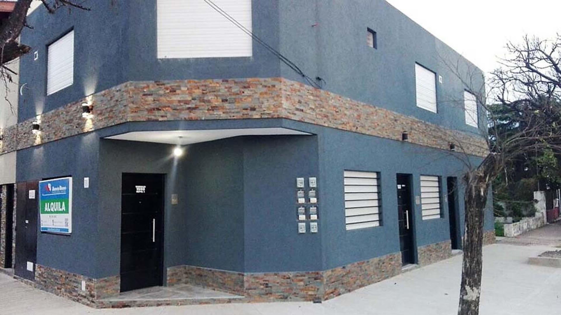 Departamento en Planta Baja en Alquiler  En muy buena Ubica