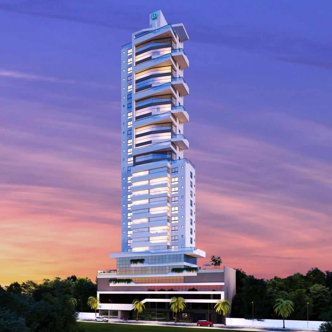 Camboriú ,Brasil  Piso de alto nivel, situado en Balneario C