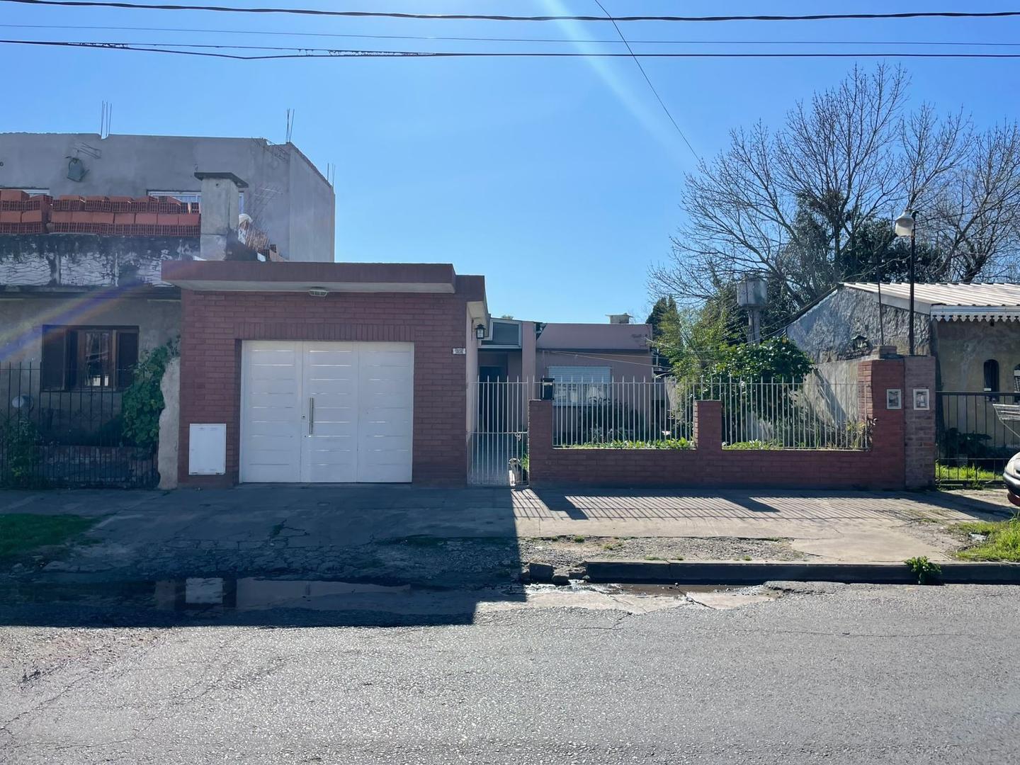 CASA EN VENTA, ITUZAINGO