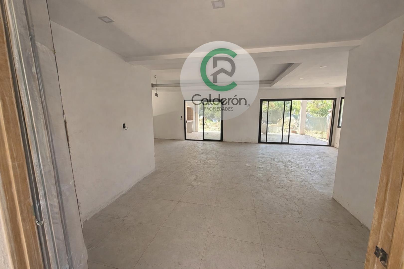 Casa 4 ambientes con 4 baños