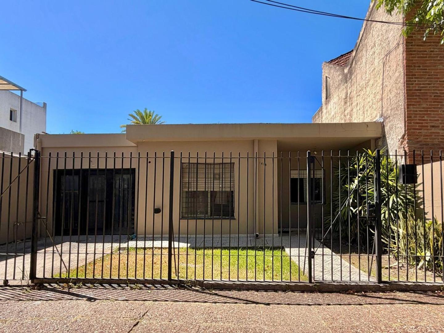 Casa de 4 ambientes en Alquiler, Ituzaingó Norte