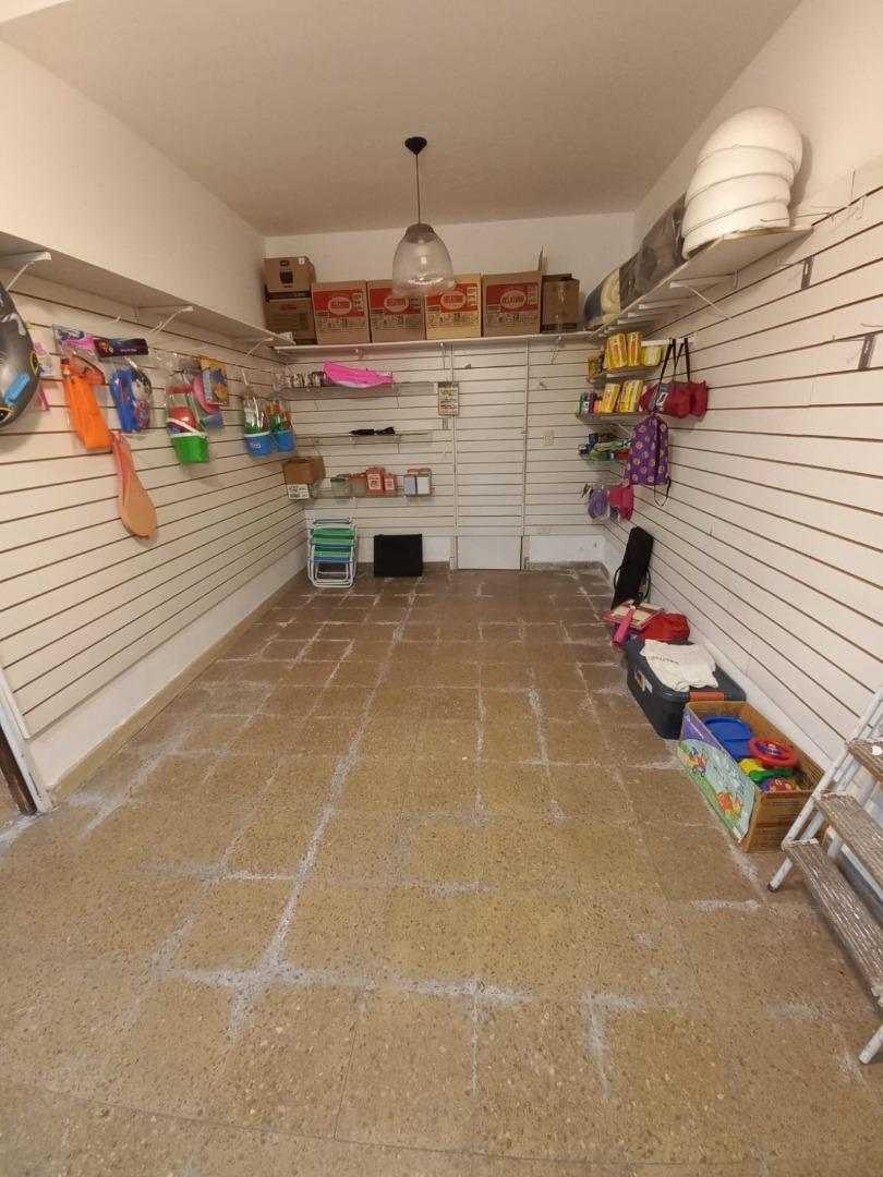 LOCAL CON FONDO DE COMERCIO 80 M2. PLAZA COLON