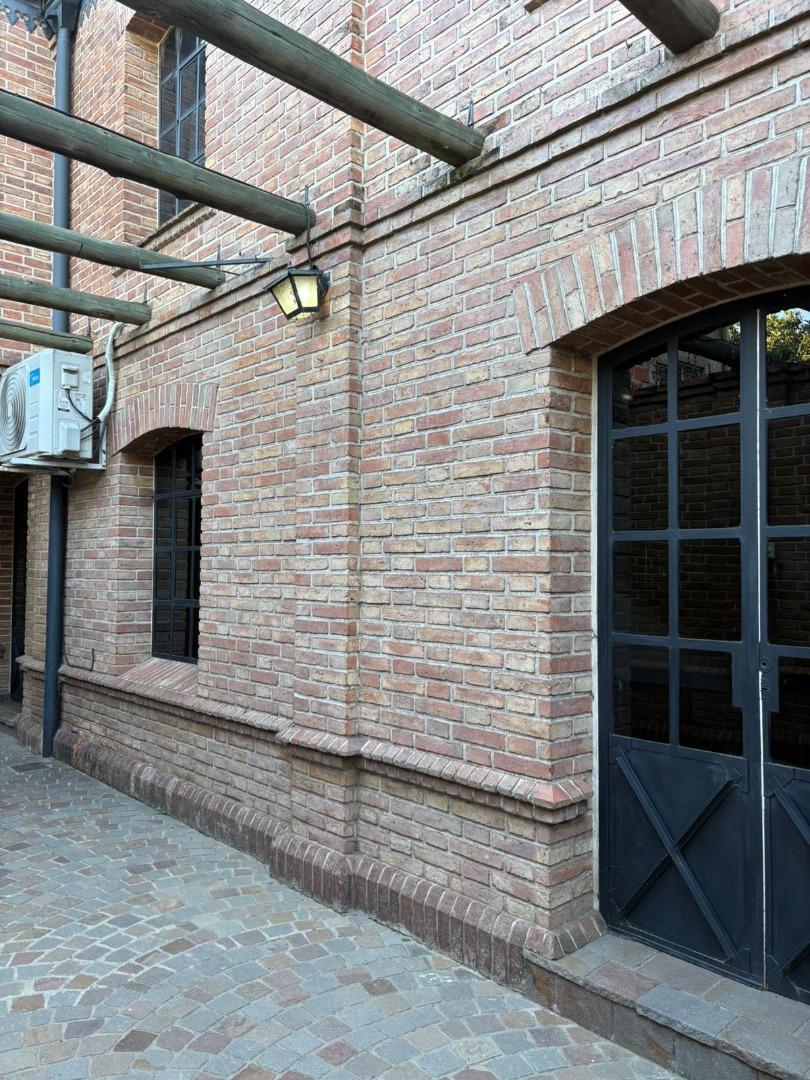 Casa 2 ambientes con 3 baños