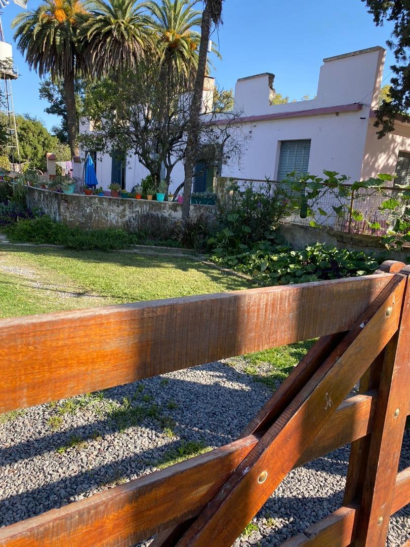 Casa 6 ambientes con 3 baños