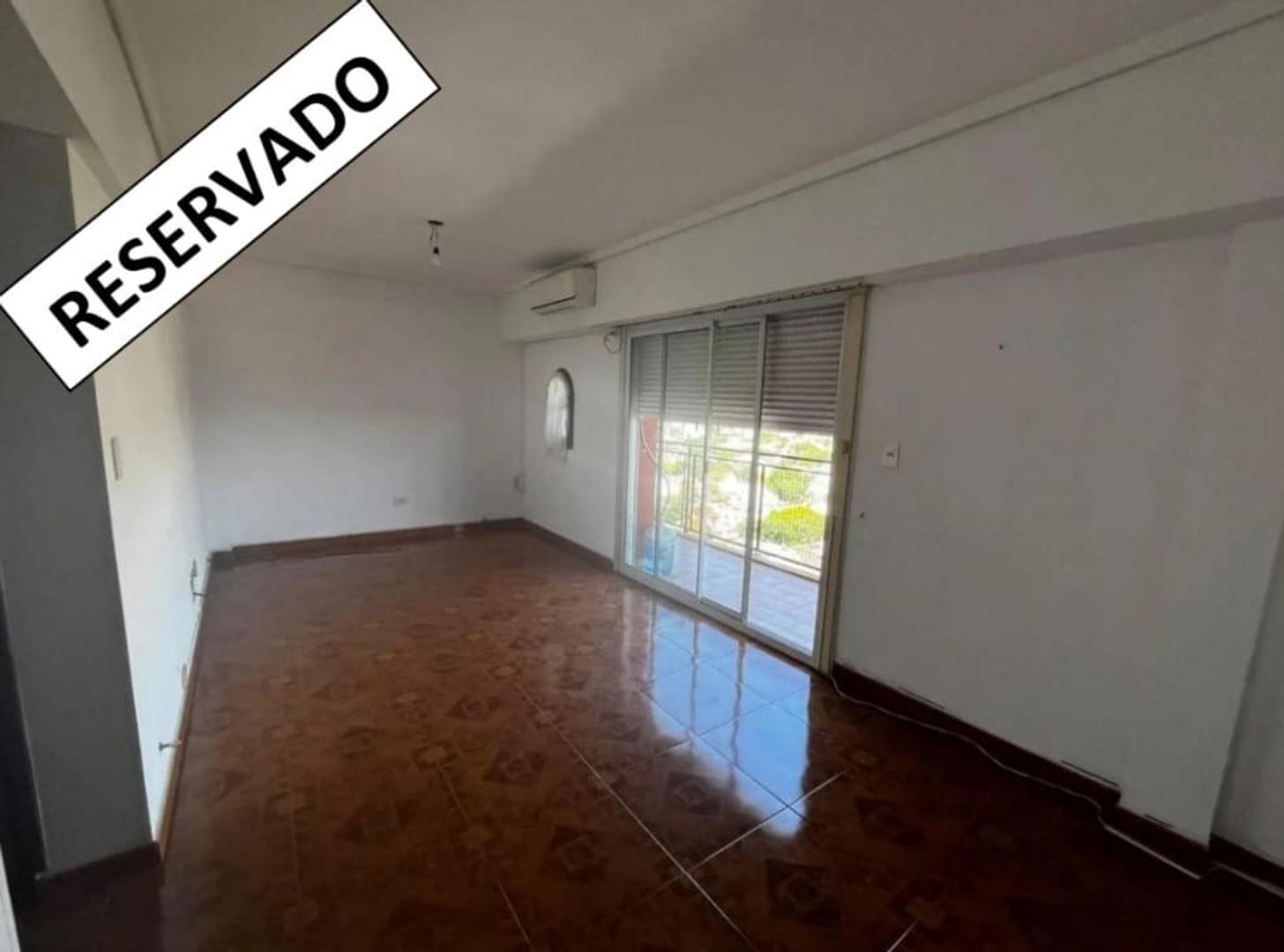 Depto 3 amb al contrafrente c/balcón