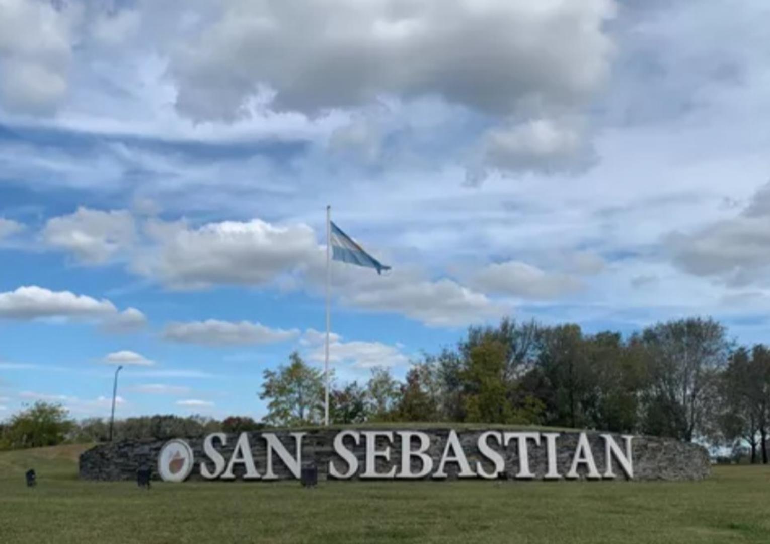 Terreno en Venta A la laguna en San Sebastían Área 8