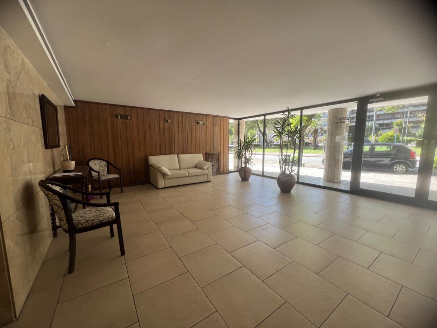 Departamento 4 ambientes con 3 baños