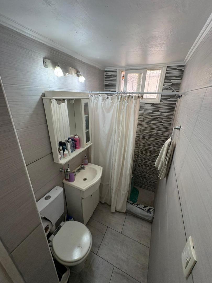 Casa 2 ambientes con 1 baño