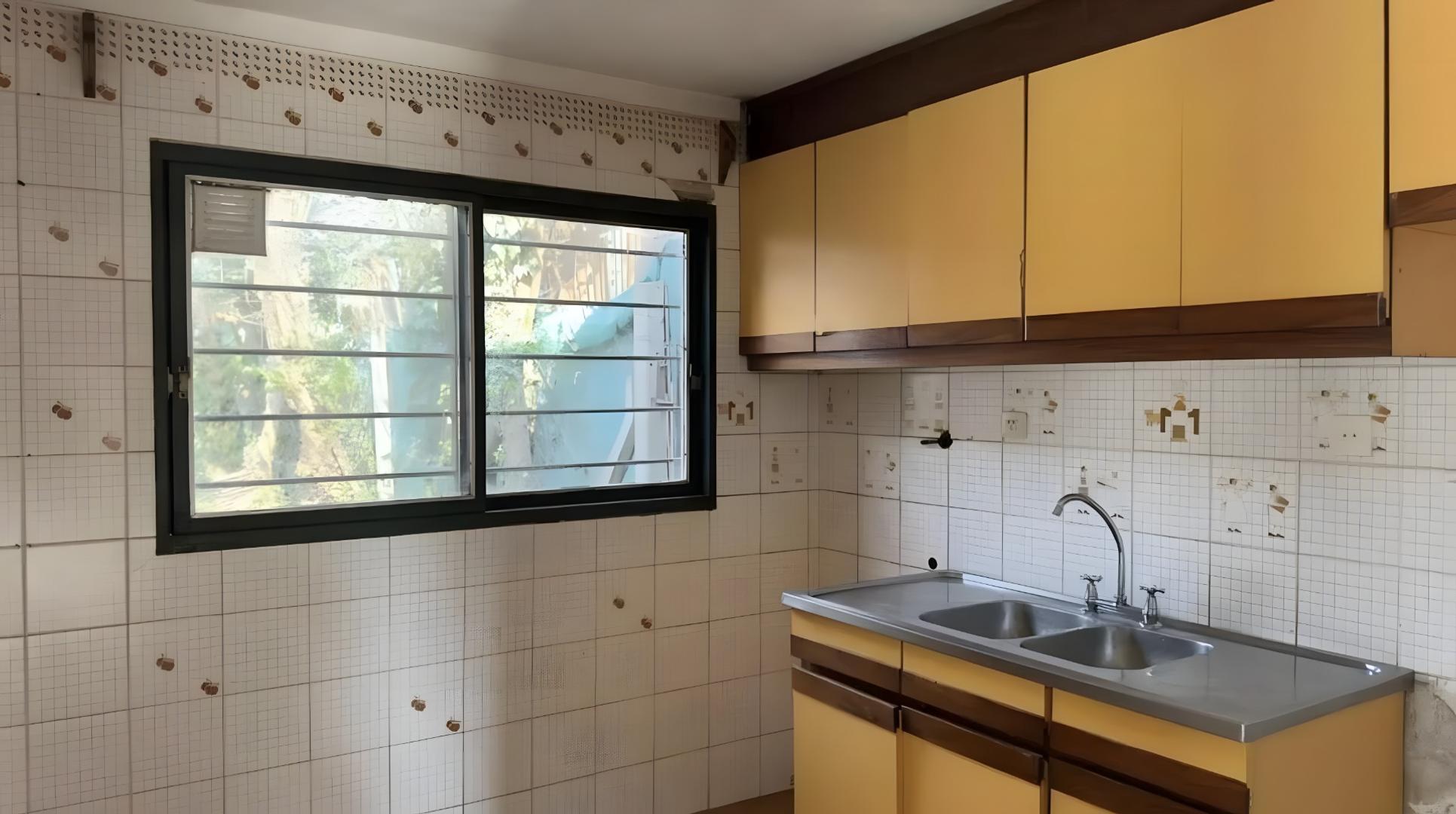 Casa en Venta con 4 cocheras