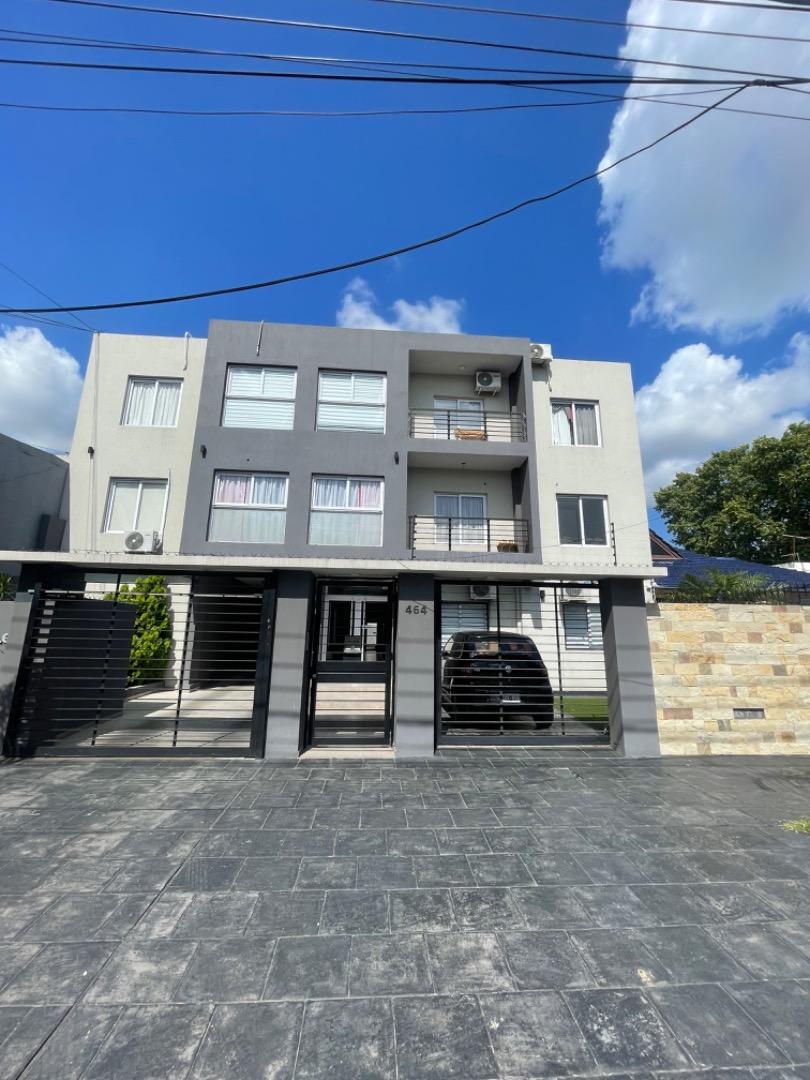 Departamento 2 ambientes en alquiler con cochera