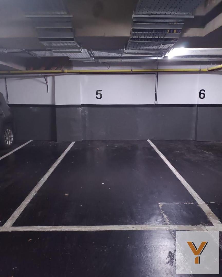Cochera en venta - 12Mts2 - Villa del Parque
