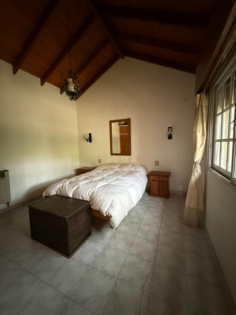 Casa 2 ambientes con 1 baño