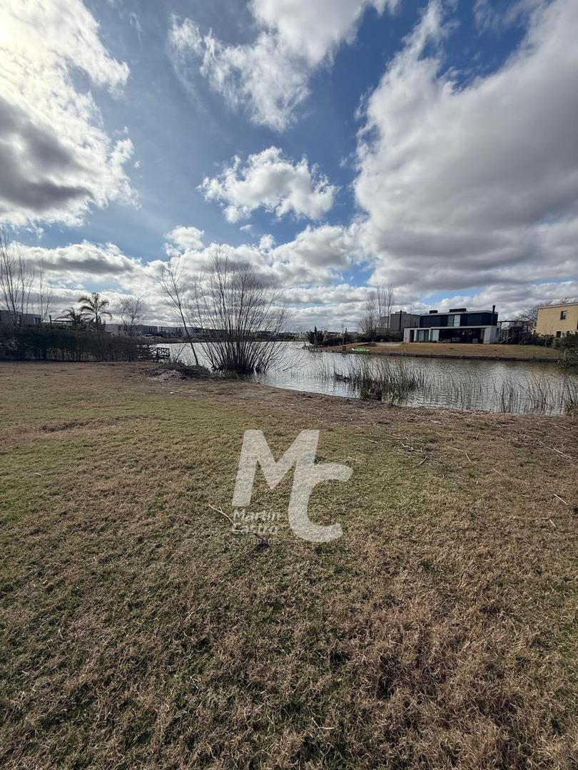 Terreno en Venta en El Cantón - Barrio Islas, USD 170.000