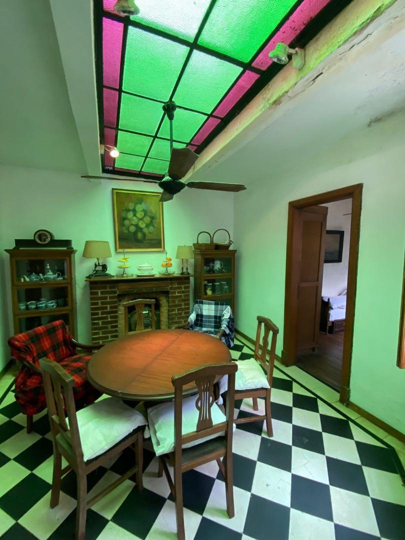 Casa 3 ambientes con 2 baños