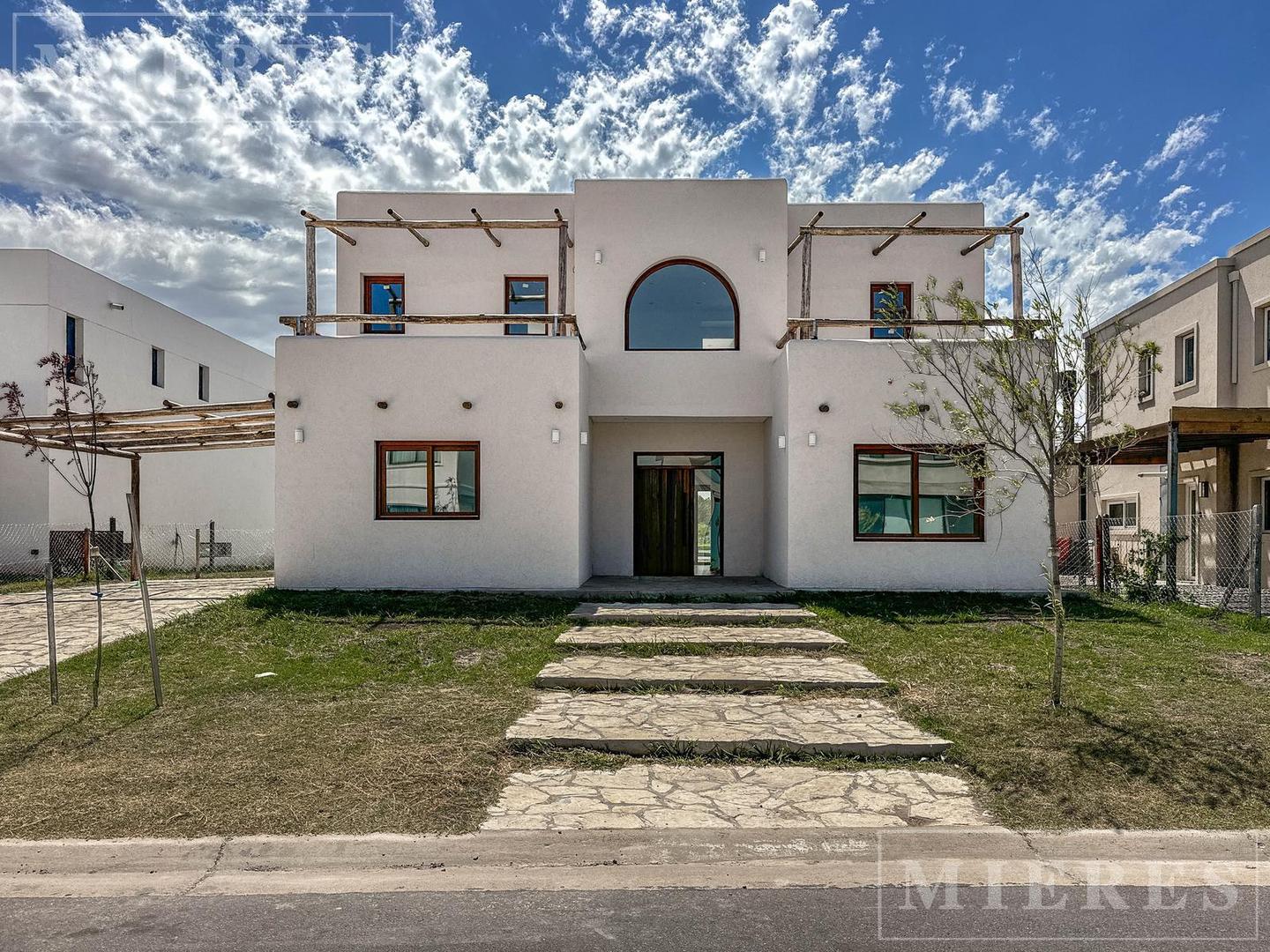 Casa en Venta de 4 dormitorios