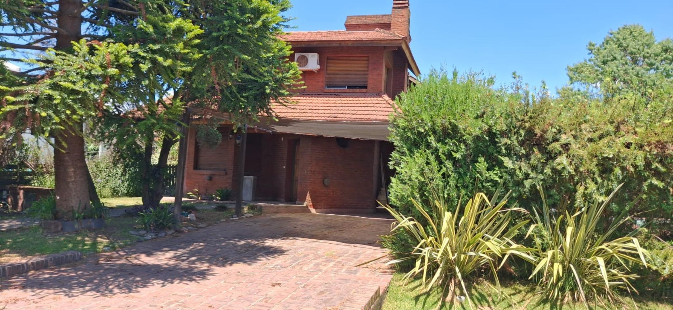 VENTA CASA  EN COUNTRY MASCHWITZ CLUB