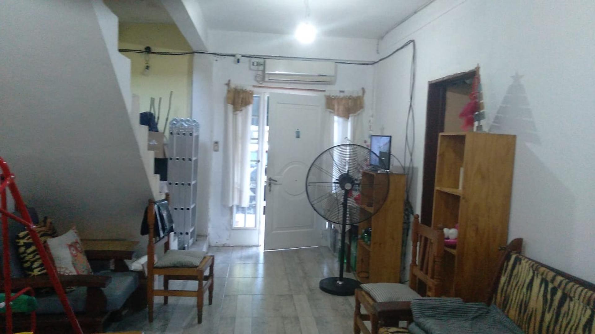 Depto Tipo Casa en Venta de 4 ambientes