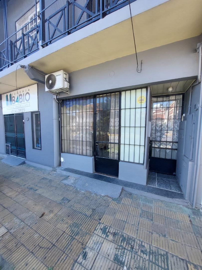 LOCAL / OFICINA SOBRE AV ESPORA