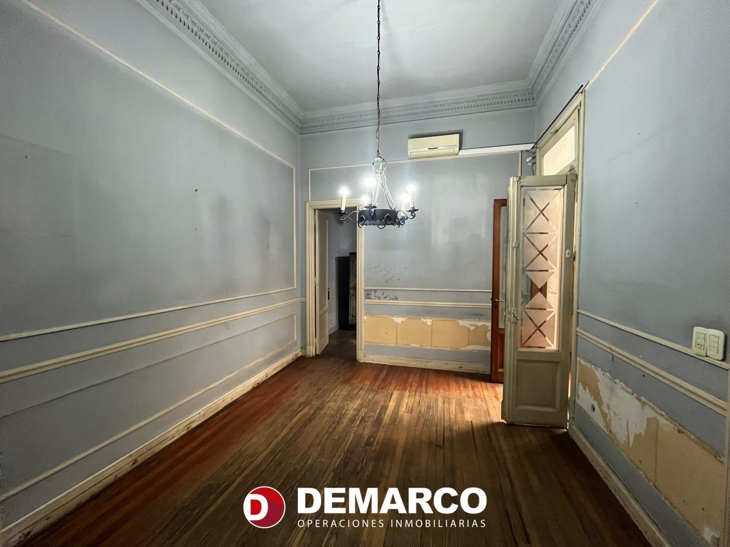 Depto Tipo Casa 3 ambientes con 2 baños