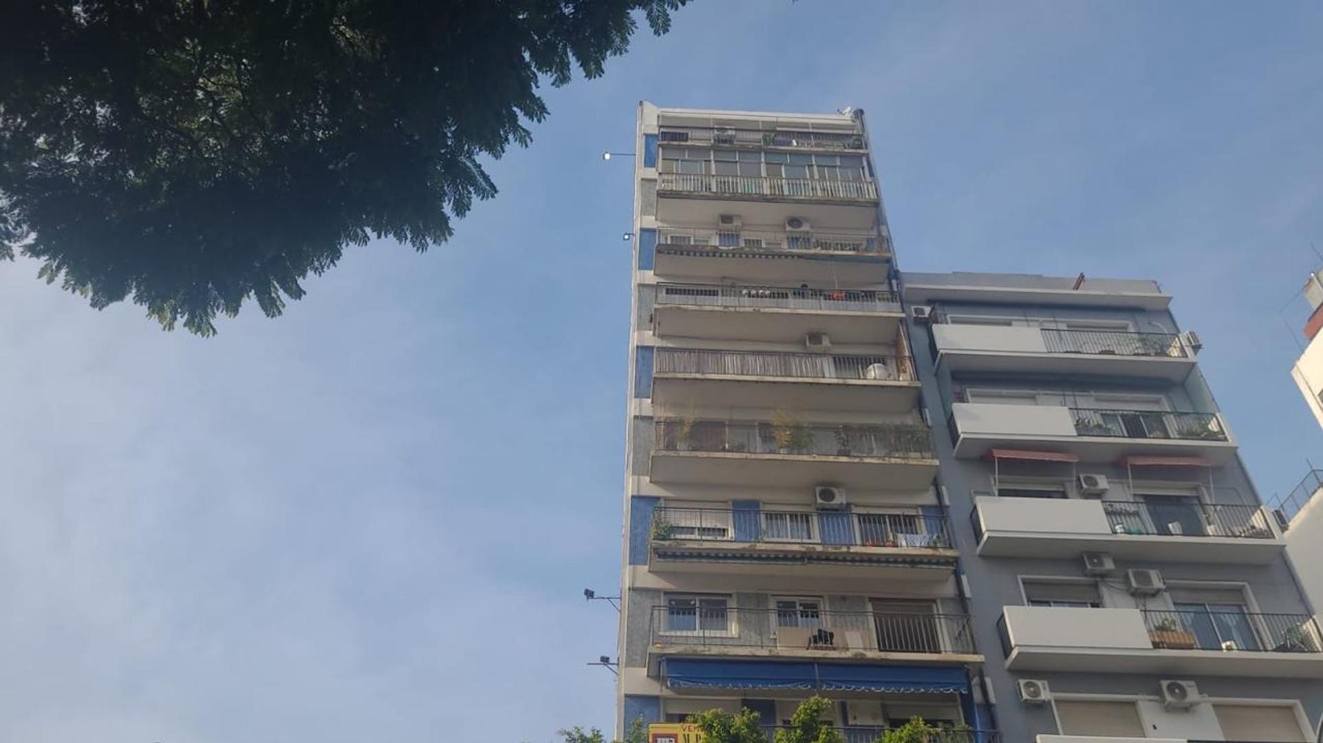 Excelente departamento 4 ambientes al frente