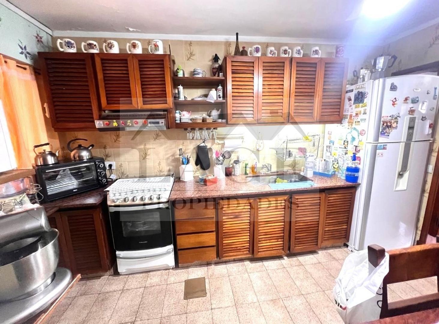 MUY BUEN DUPLEX 4 AMB C/PILETA ZONA UNICENTER