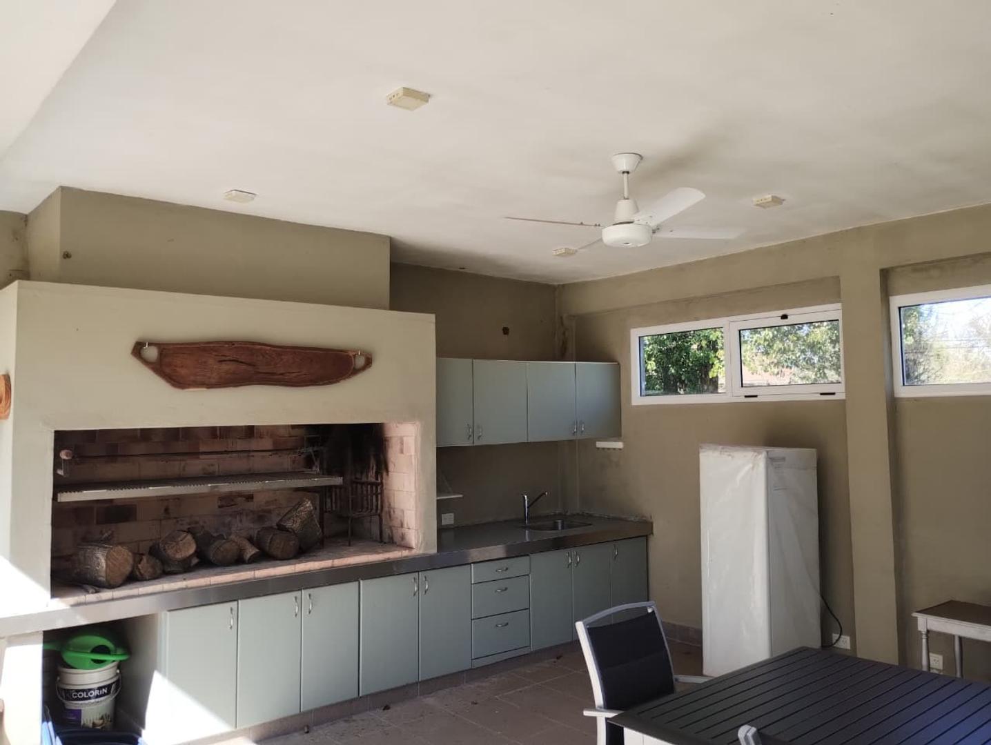 Aristobulo Del Valle 2500