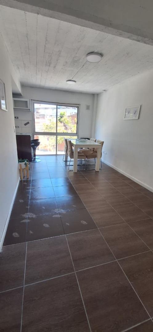 Departamento en Alquiler en Chauvin, $ 750.000