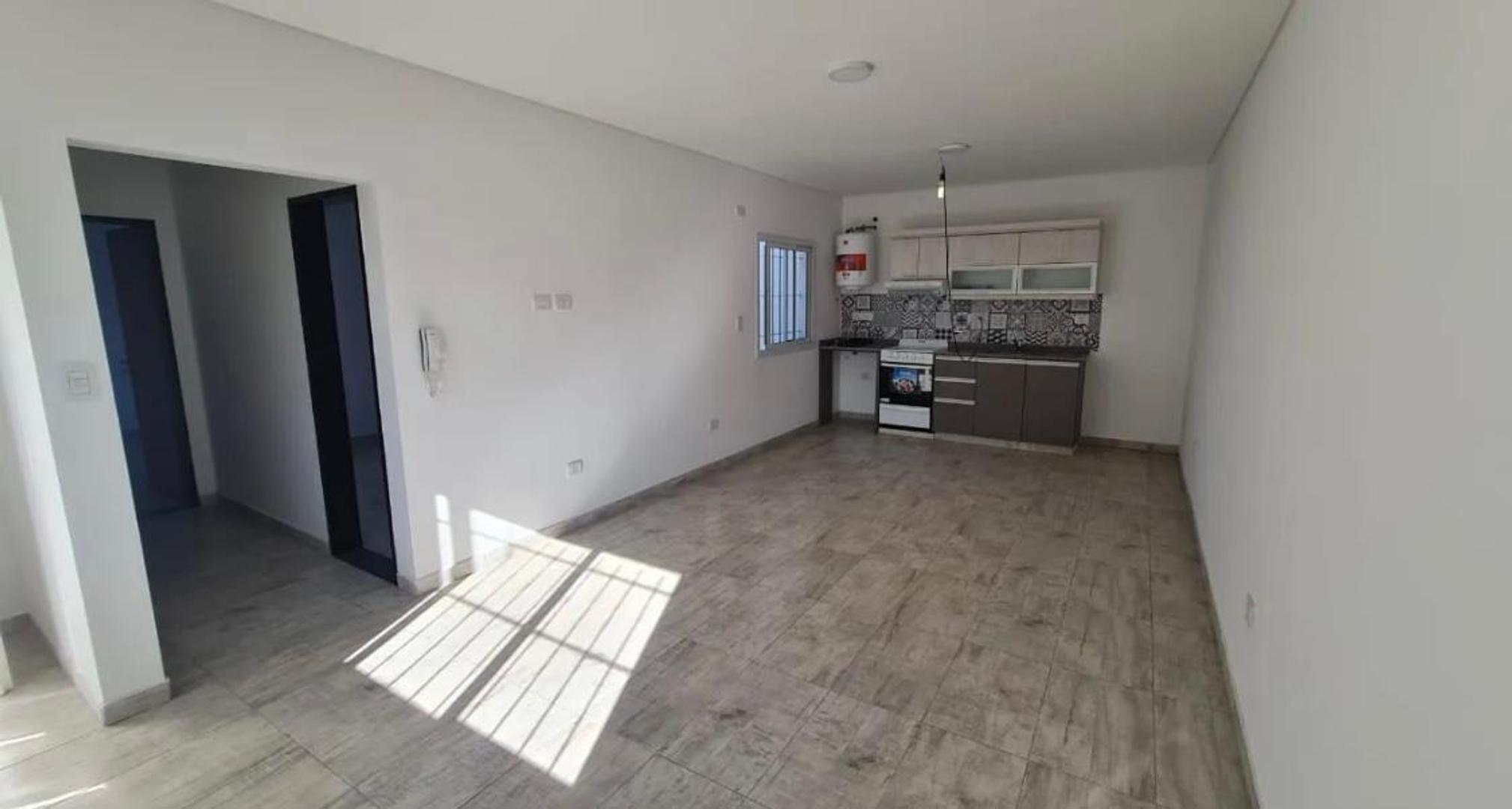 Departamento 3 ambientes con 1 baño