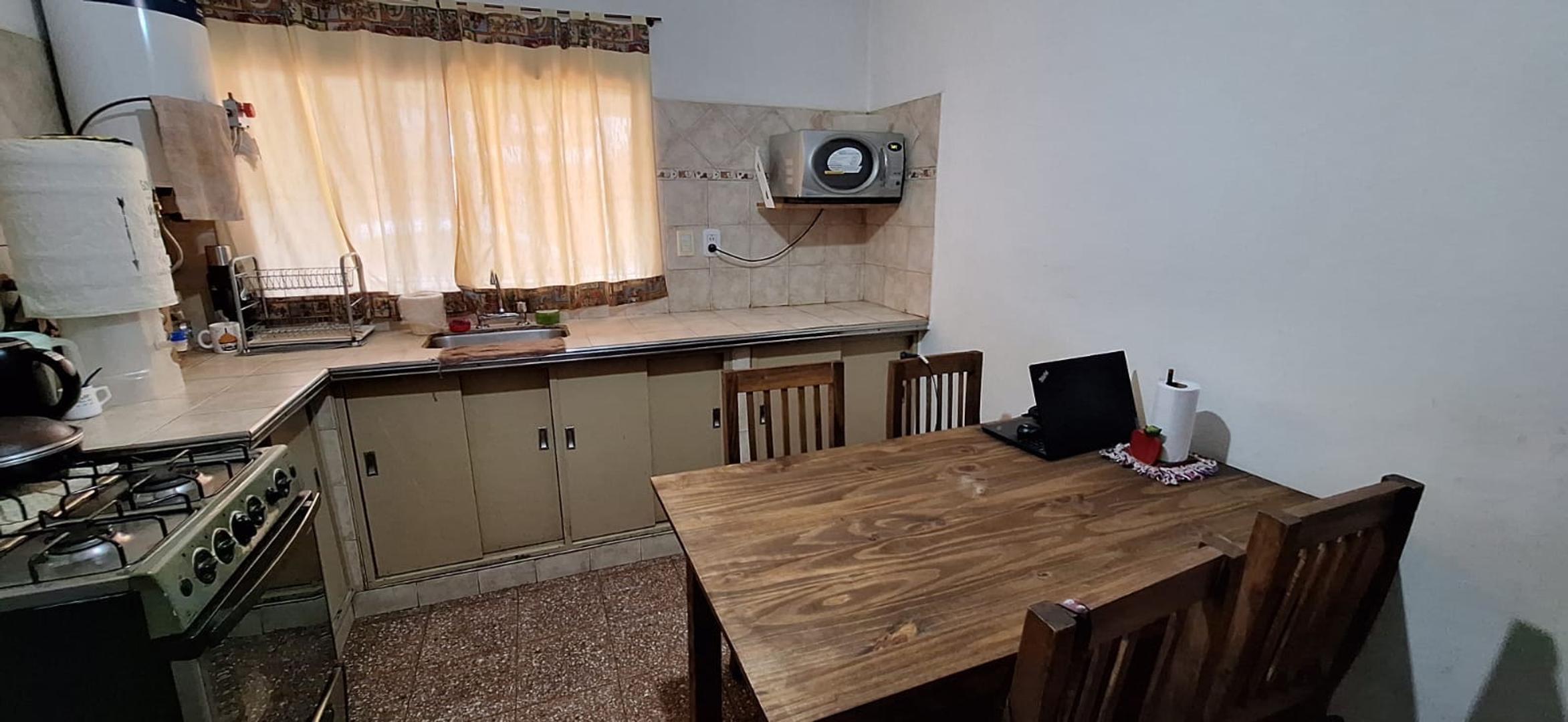 Depto Tipo Casa en Venta en Castelar Norte, USD 98.000