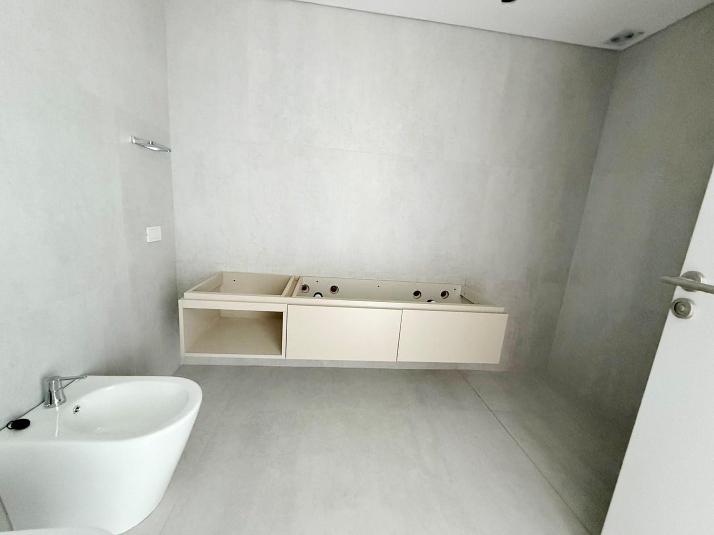 Departamento en Alquiler con 2 cocheras