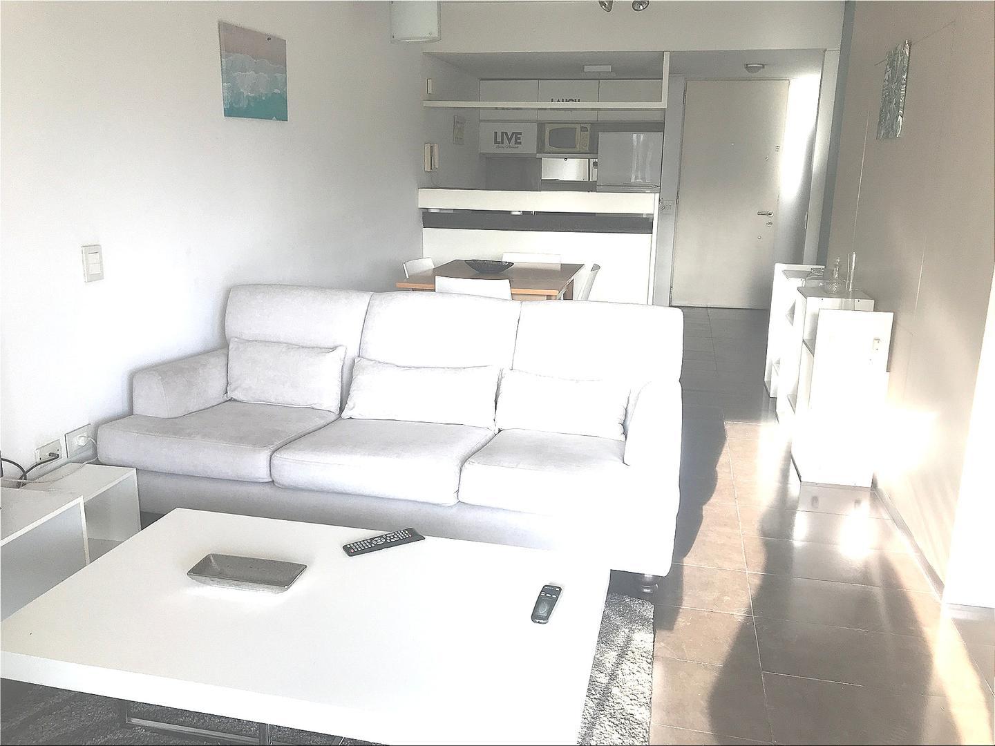 Departamento 2 ambientes con 2 baños