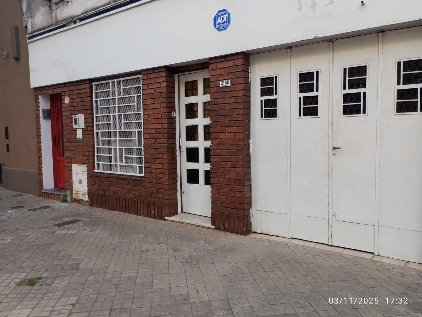 Departamento PH 3 dormitorios con cochera. Planta baja