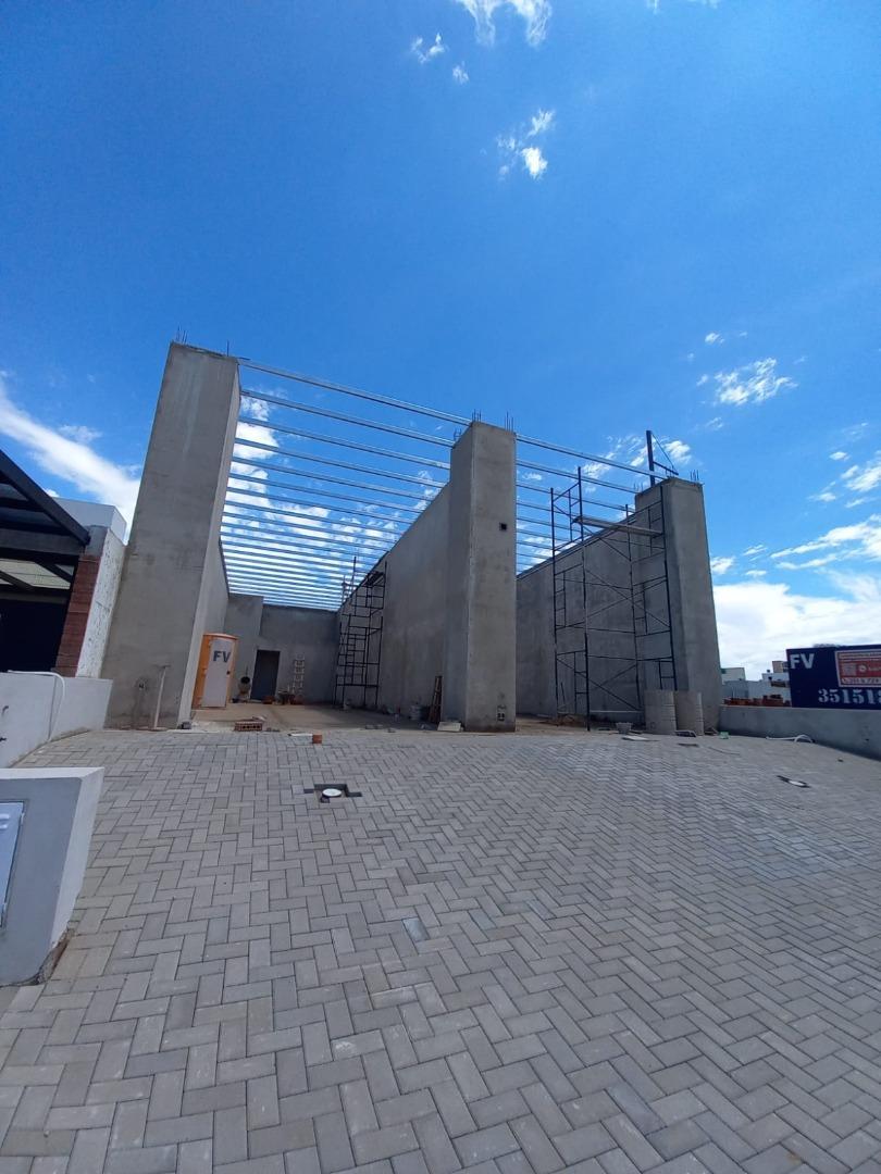 VENDO LOCAL EN DOCTA BOULEVARD 120 M2