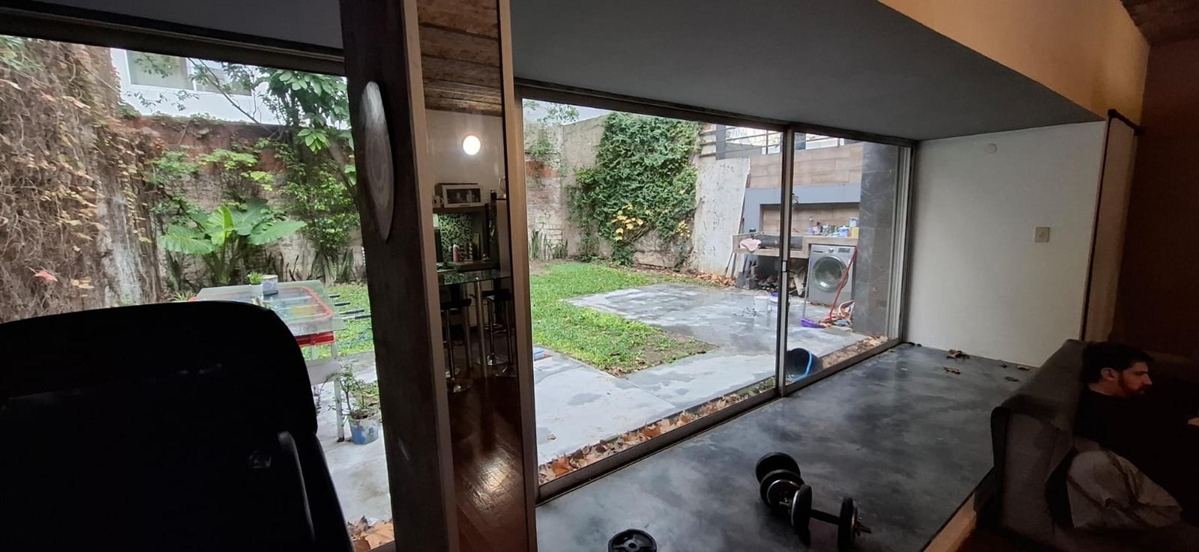 Casa 3 ambientes con 2 baños