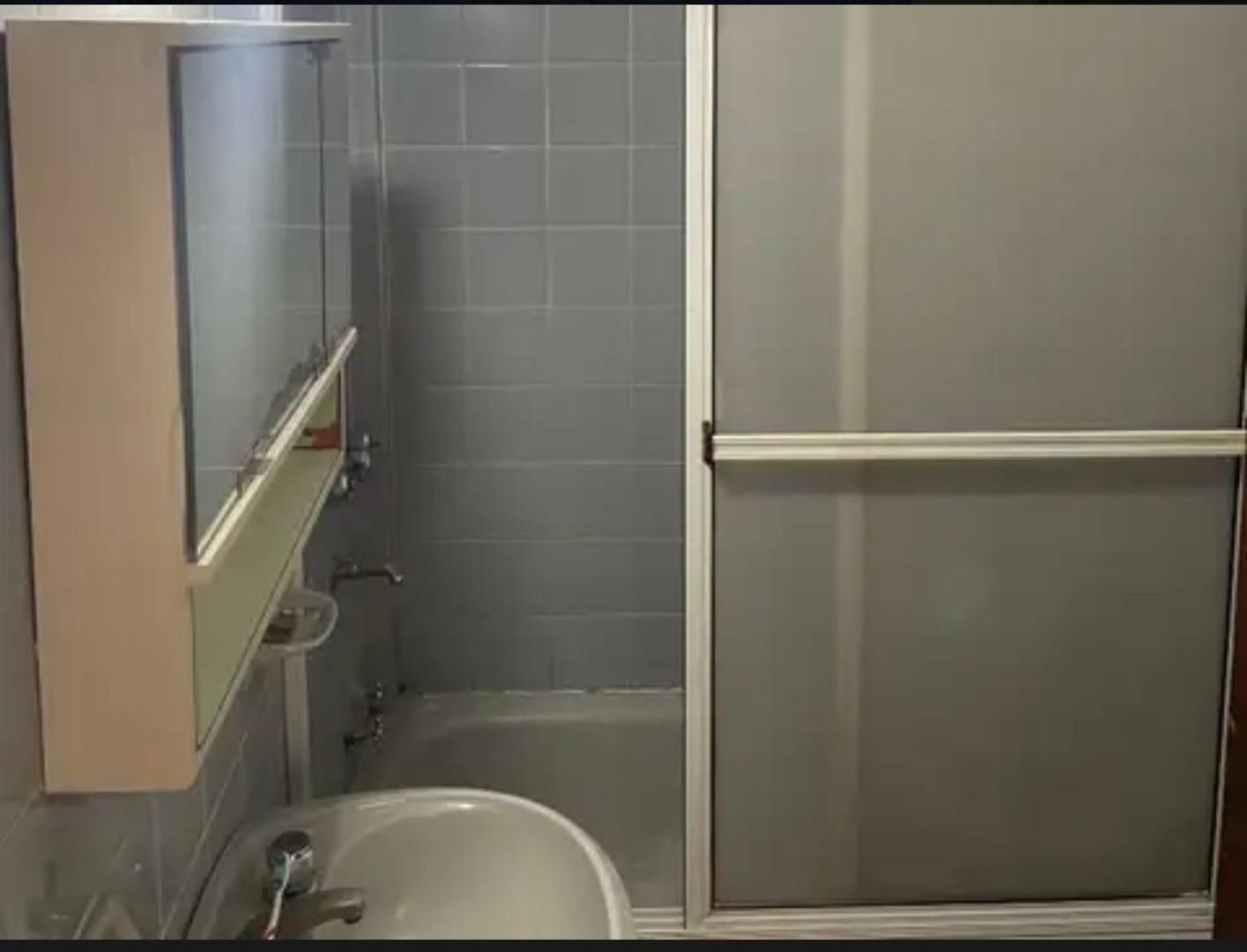 Depto Tipo Casa en Venta en El Palomar, USD 60.000