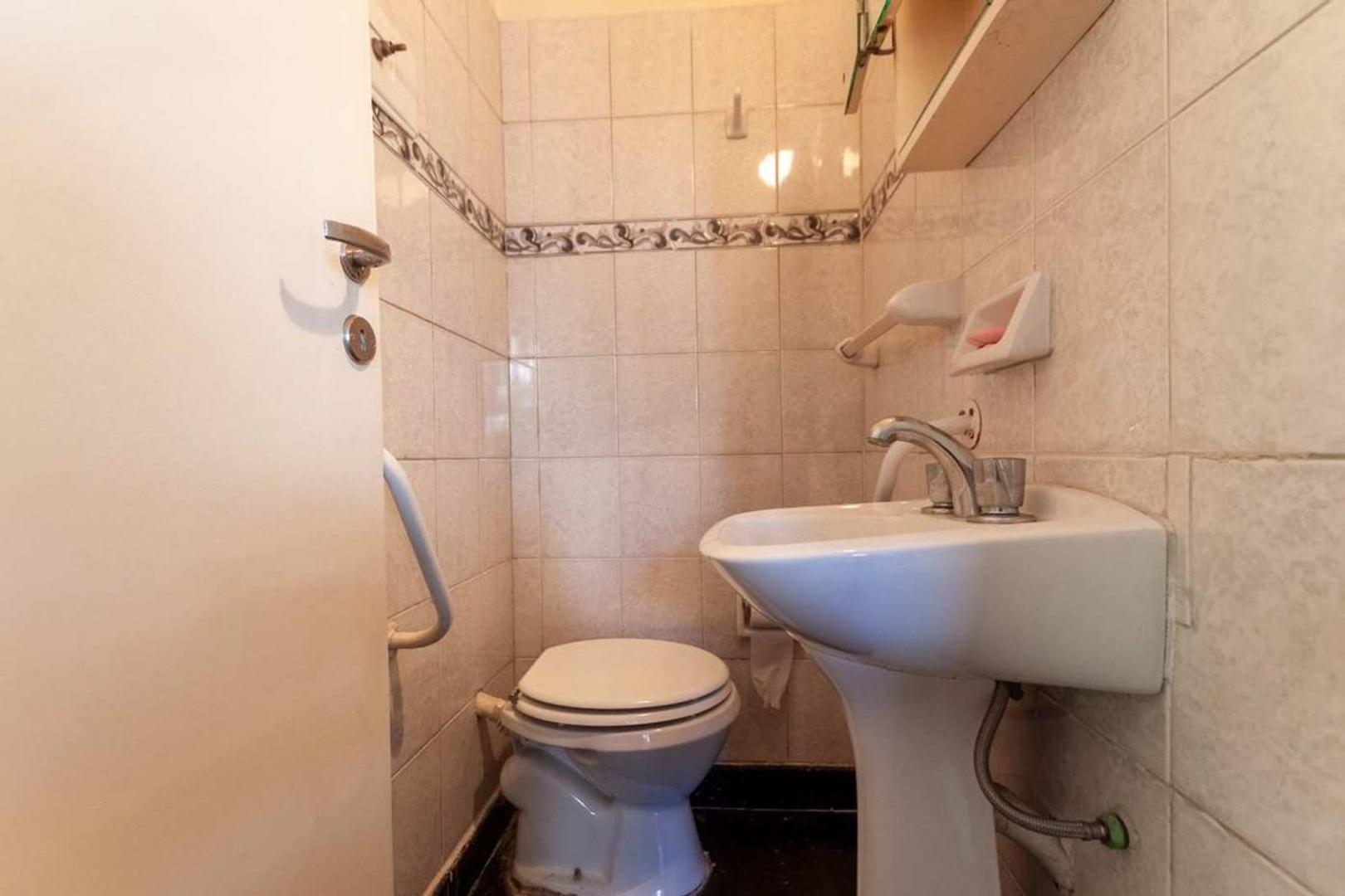 Depto Tipo Casa en Venta con 1 cocheras