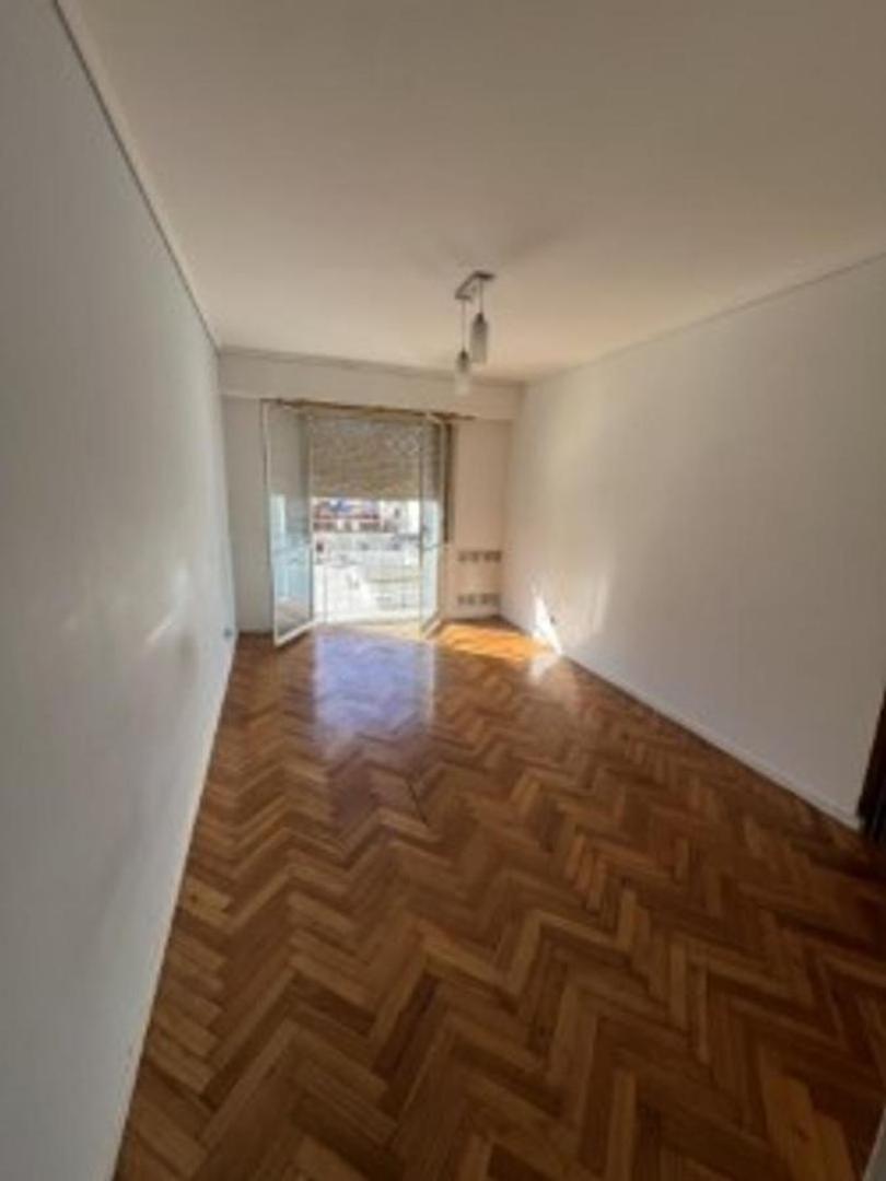 ALQUILER 3 AMBIENTES CONTRAFRENTE.ADOLFO ALSINA 2000