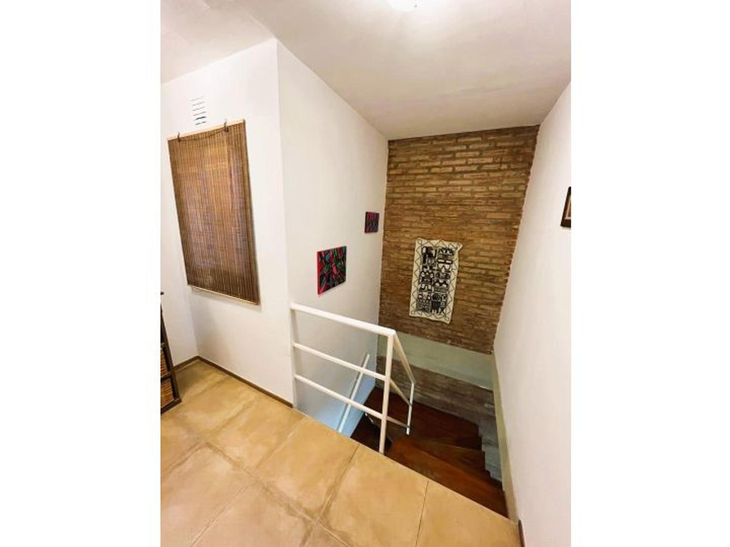 Gorriti 522 00-01 , Piso 0