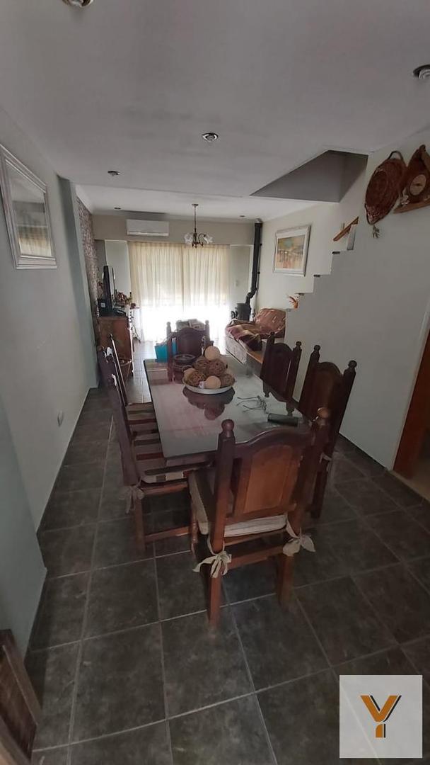 Triplex en venta - 2 Dormitorios 2 Baño - 88,09mts2 - Ramos Mejia