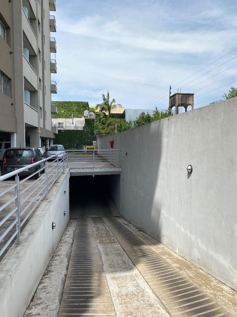 Cochera en alquiler Ituzaingo sur